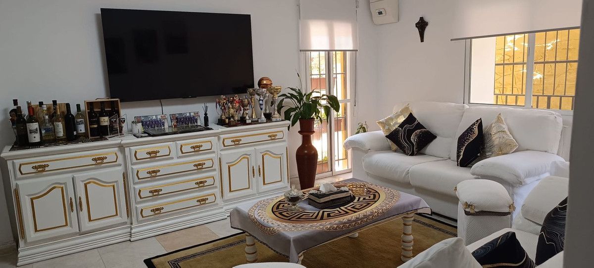 Appartement en rez-de-chaussée à Marbella, Marbella, 4/12