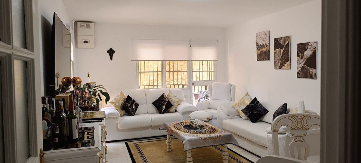 Appartement en rez-de-chaussée à Marbella, Marbella, 5/12