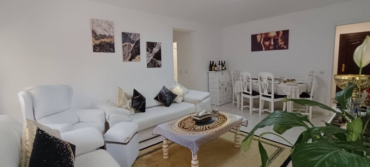 Appartement en rez-de-chaussée à Marbella, Marbella, 6/12