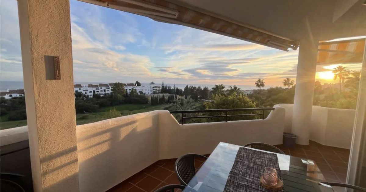 Middelste Verdieping Appartement in Calahonda, Calahonda, 1/12