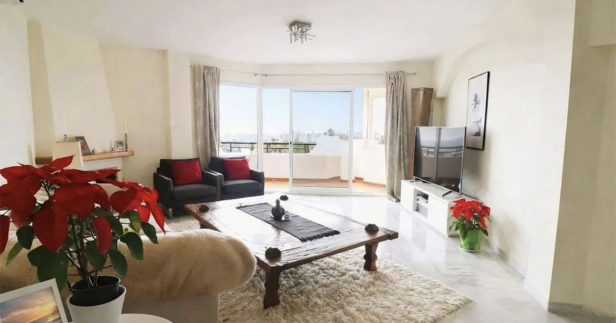 Middelste Verdieping Appartement in Calahonda, Calahonda, 2/12
