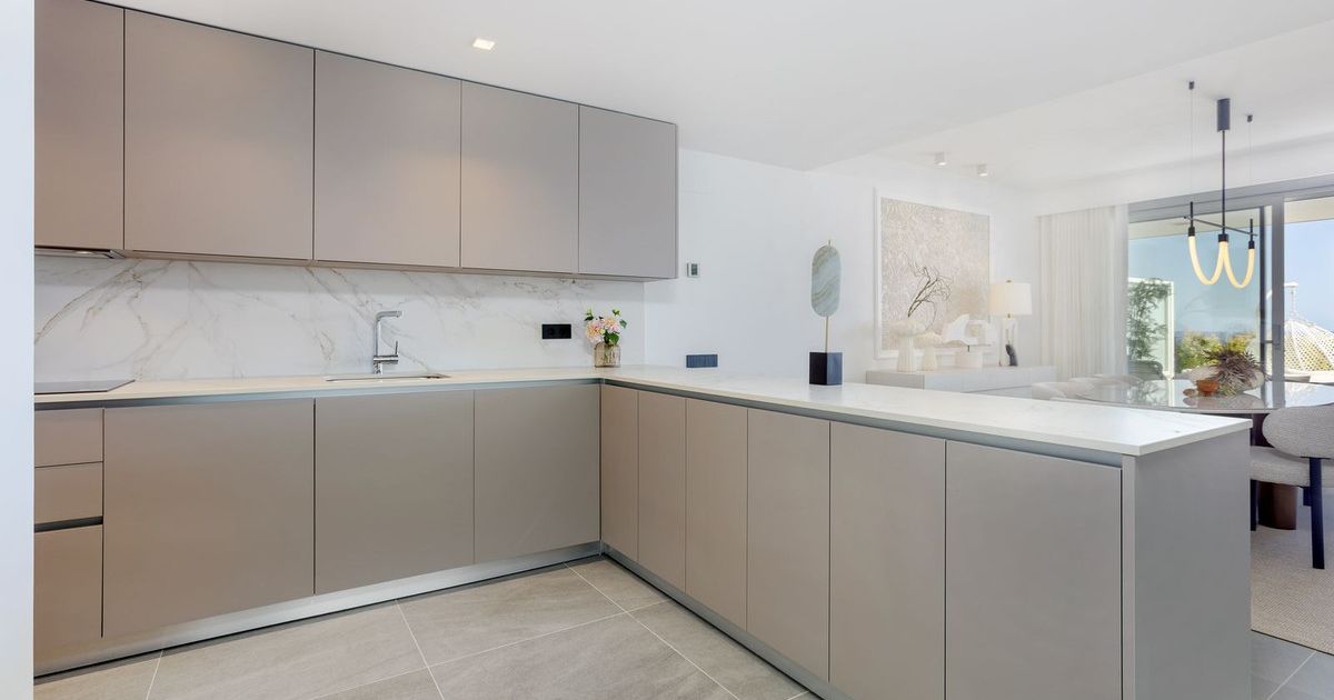Townhouse in Estepona, Estepona, 8/12