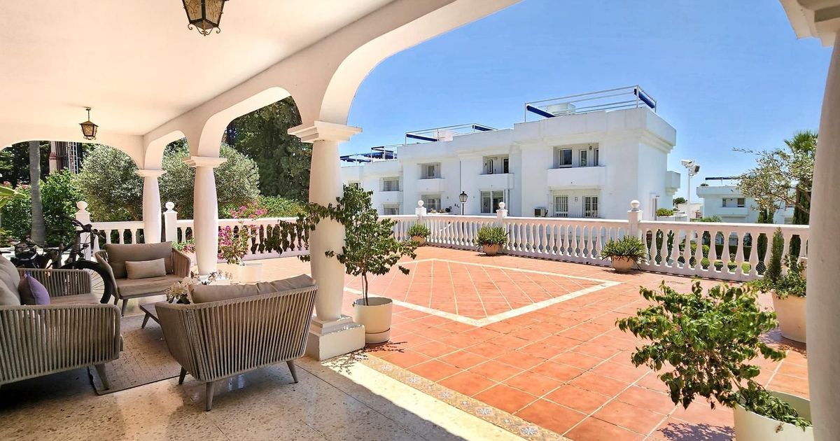 Villa à Estepona, Paraiso Barronal, Estepona, 12/12