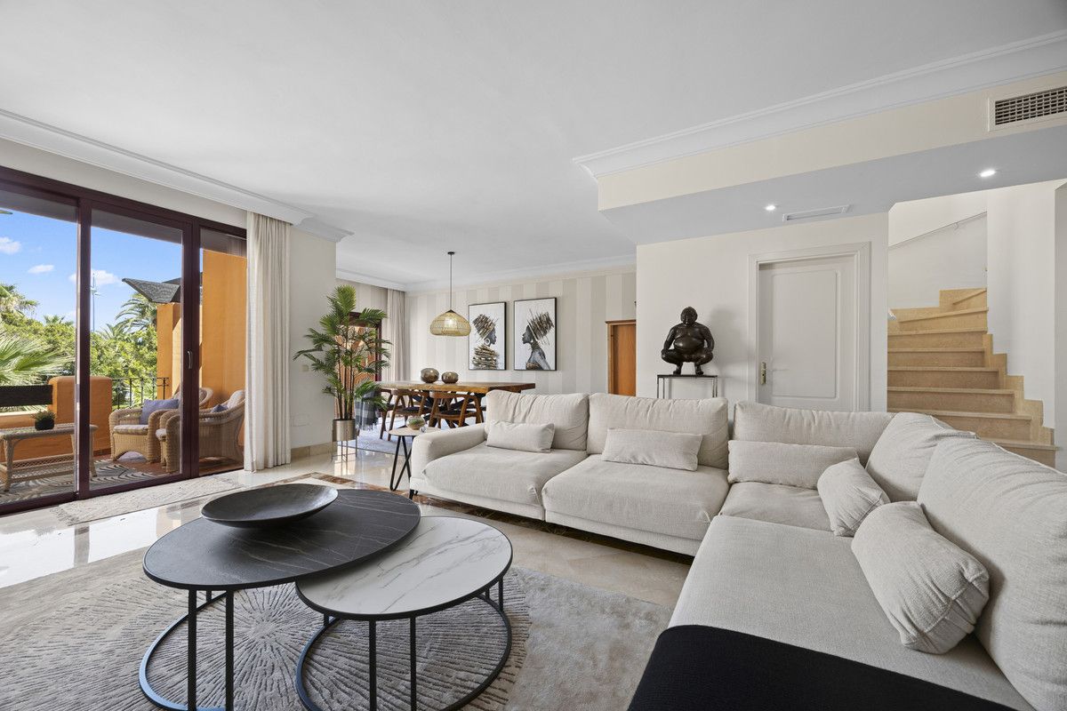 Dwupoziomowy Penthouse w San Pedro de Alcántara, San Pedro de Alcántara, 2/12