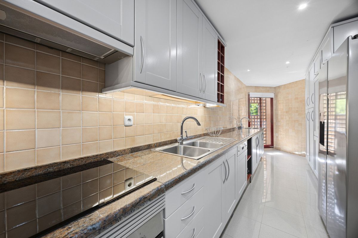 Dwupoziomowy Penthouse w San Pedro de Alcántara, San Pedro de Alcántara, 11/12