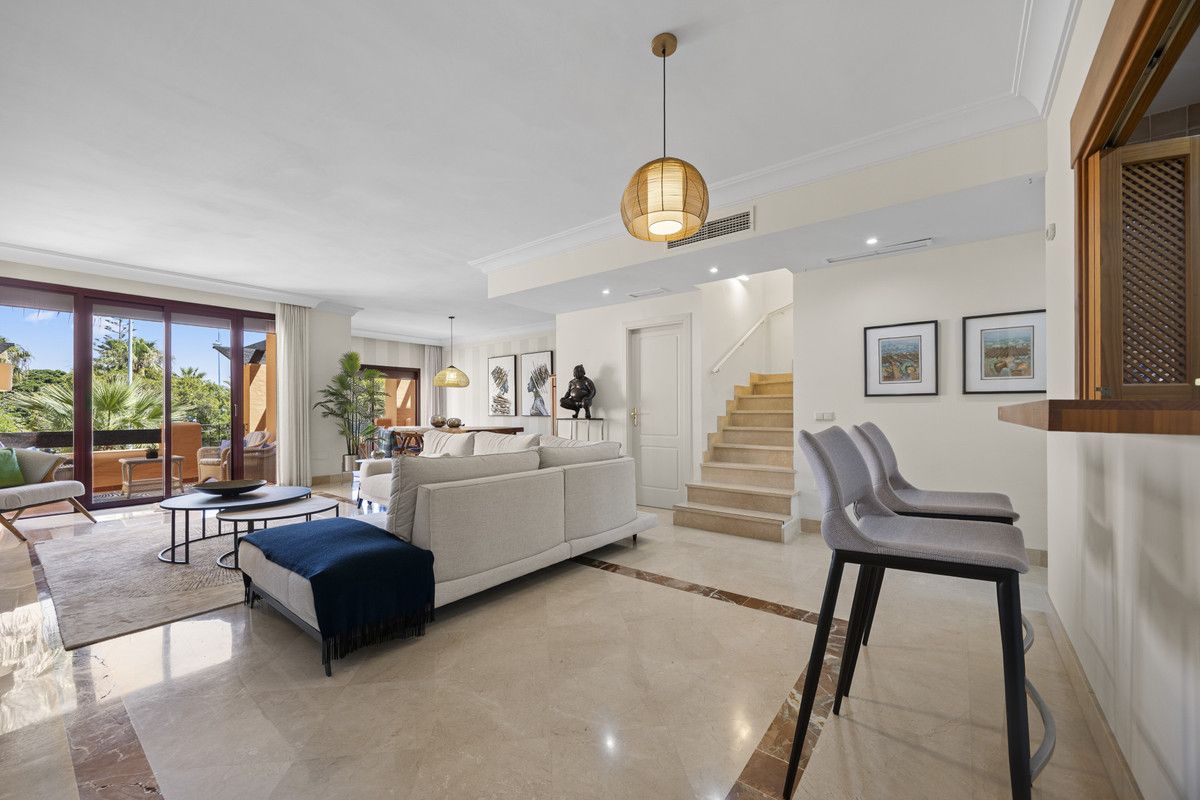 Dwupoziomowy Penthouse w San Pedro de Alcántara, San Pedro de Alcántara, 4/12