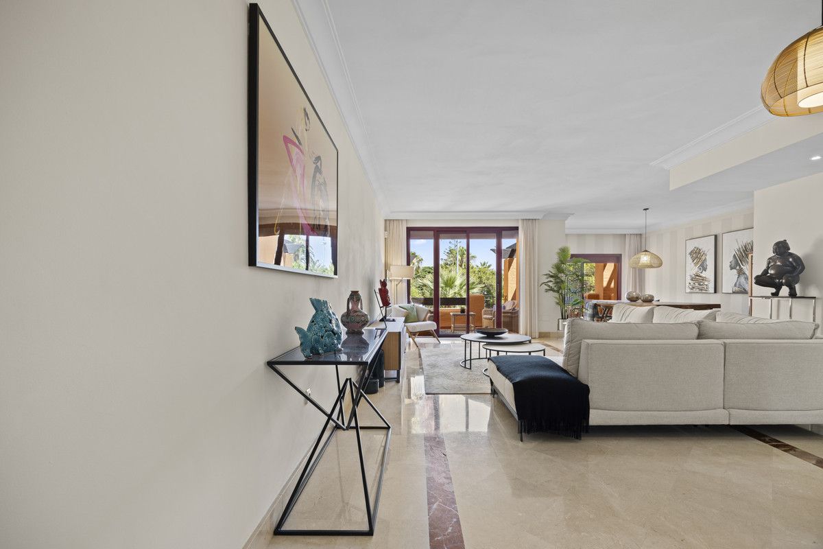 Dwupoziomowy Penthouse w San Pedro de Alcántara, San Pedro de Alcántara, 9/12