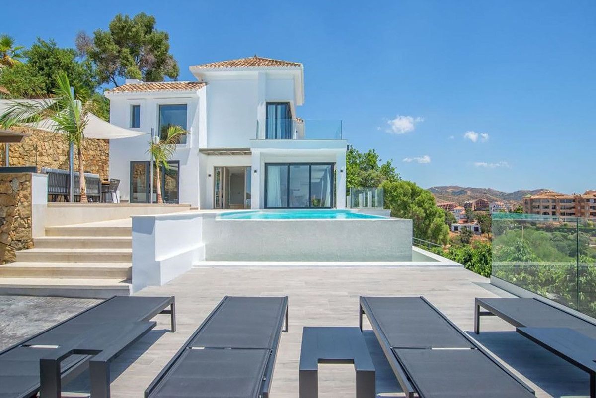 Villa independiente en Elviria, Elviria, 1/12