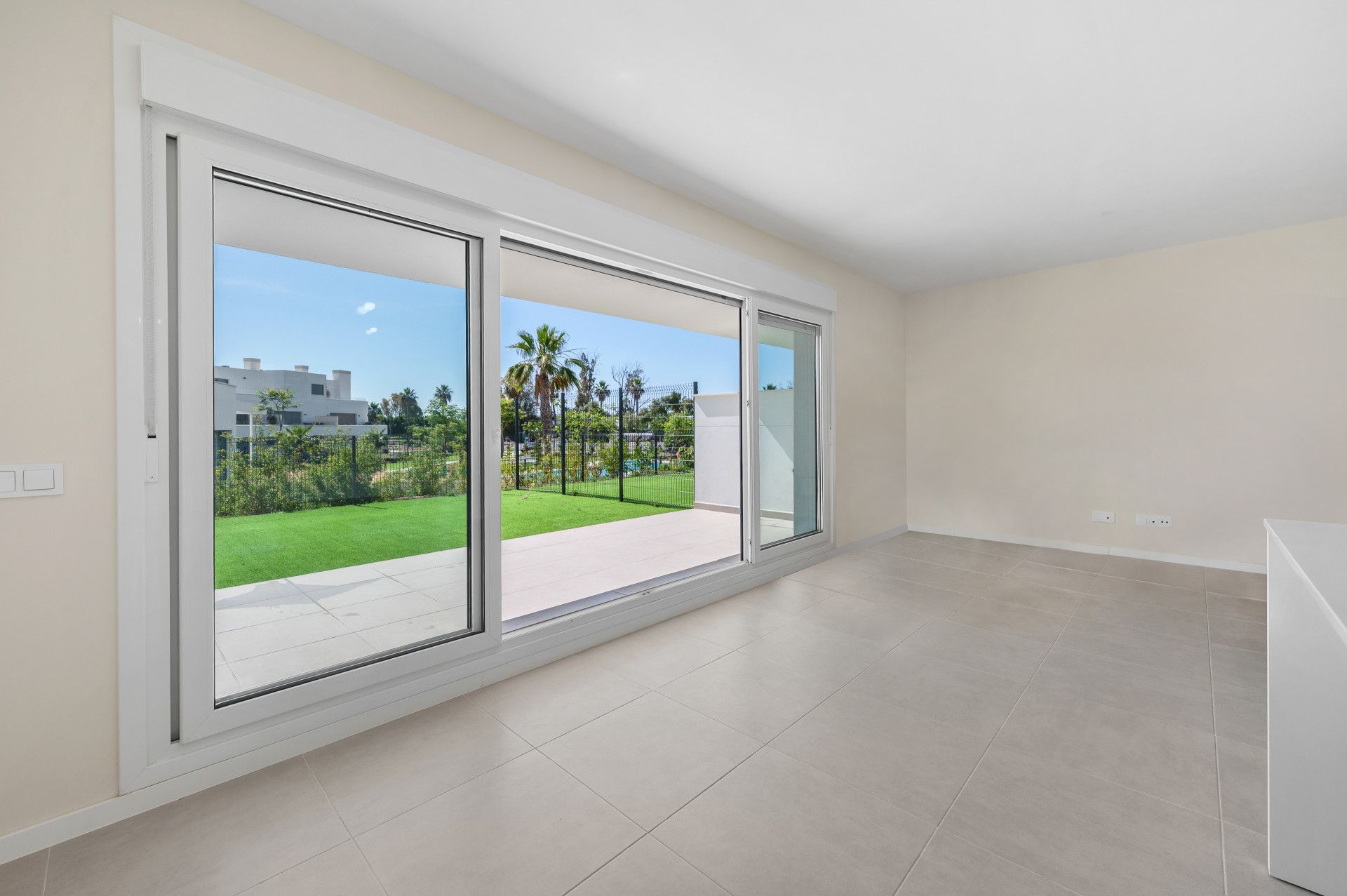 Apartamento en Planta Baja en Estepona, Aqua Gardens, Estepona, 8/12