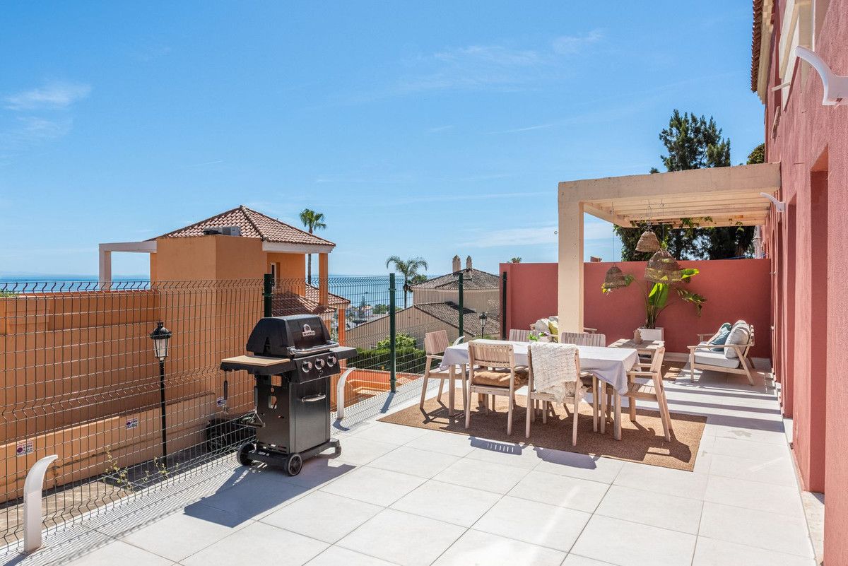 Apartament na środkowym piętrze w La Duquesa, La Duquesa, 2/12