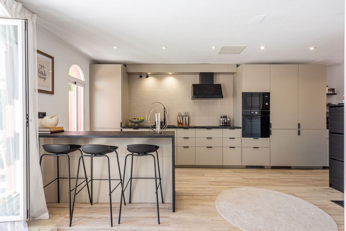 Apartament na środkowym piętrze w La Duquesa, La Duquesa, 10/12