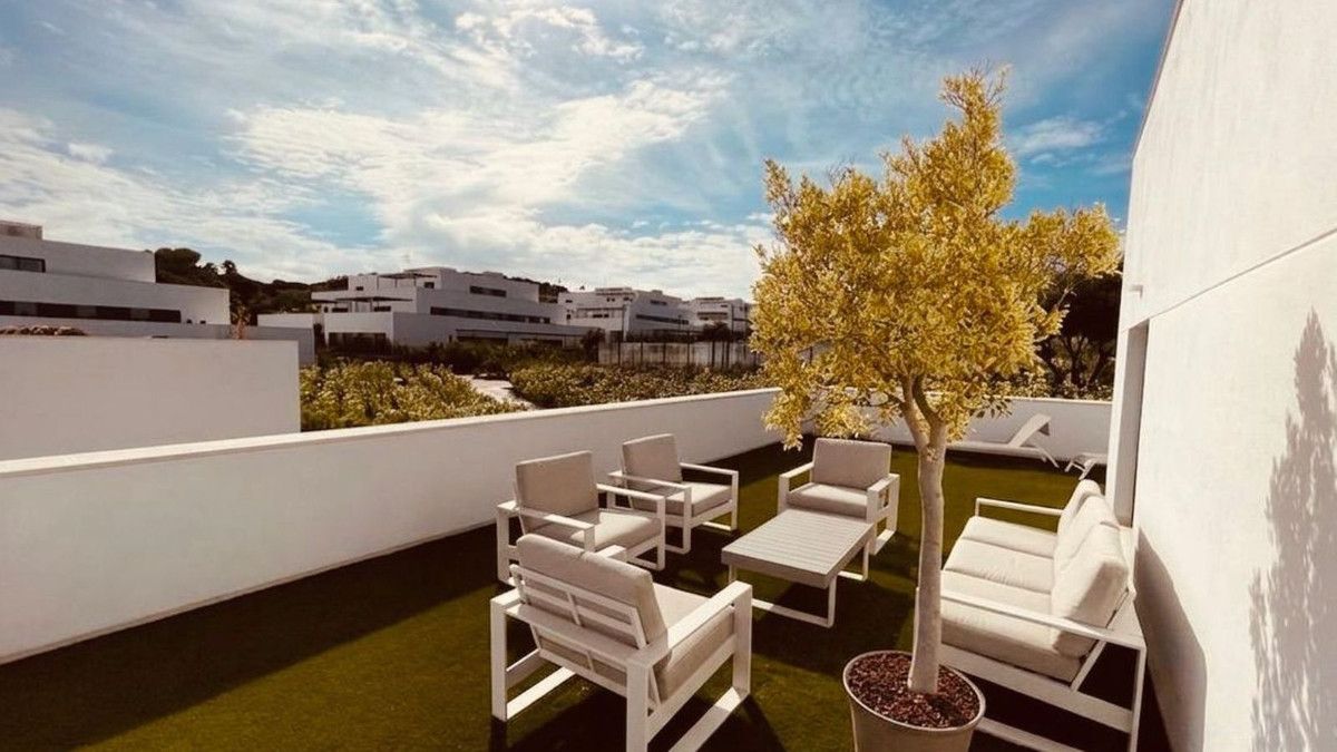 Lägenhet på mellanplan i Sotogrande, Sotogrande, 2/12