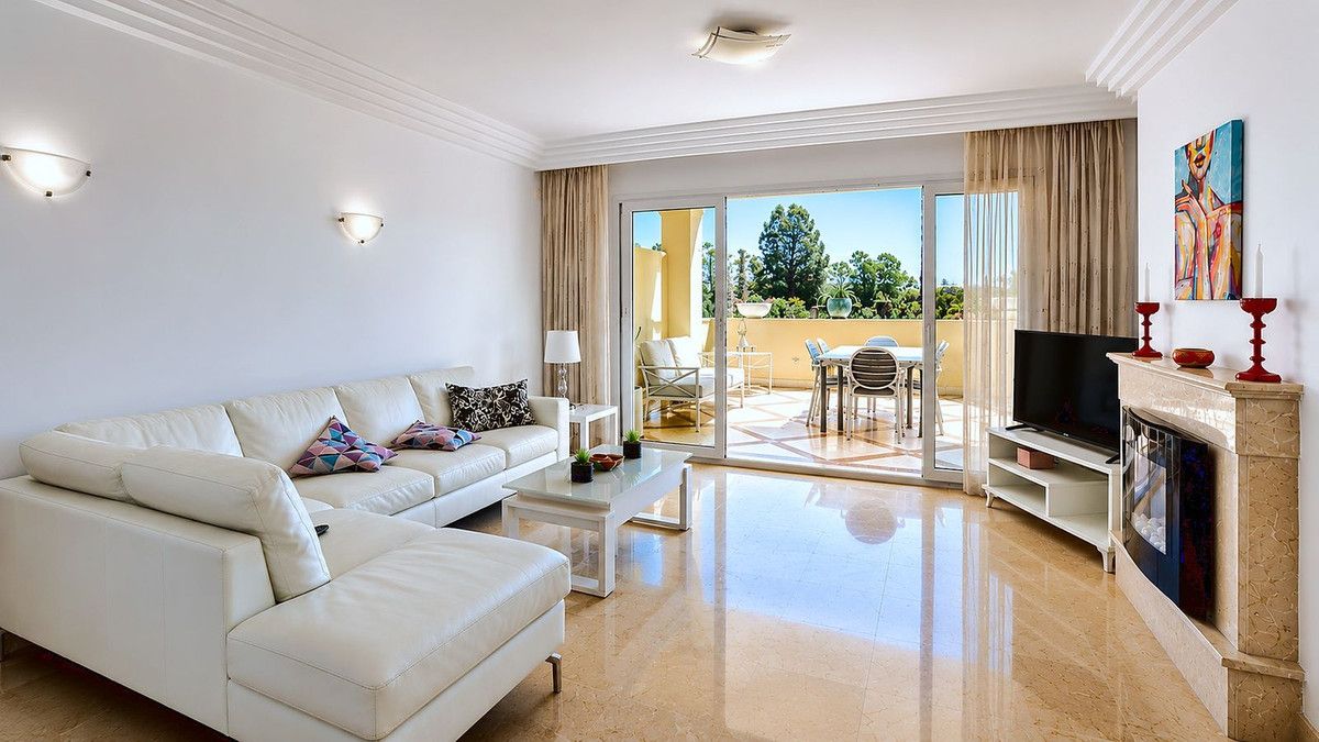 Апартаменты на среднем этаже в Casares, Casares, 1/12