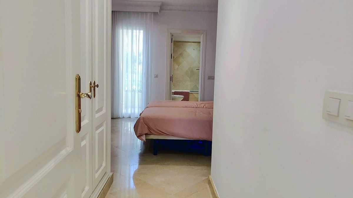 Апартаменты на среднем этаже в Casares, Casares, 12/12