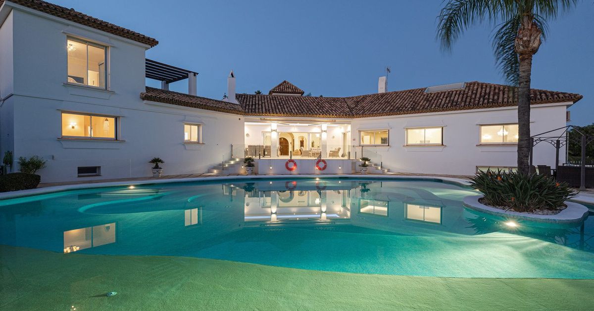 Detached Villa in El Paraiso, El Paraiso, 1/12