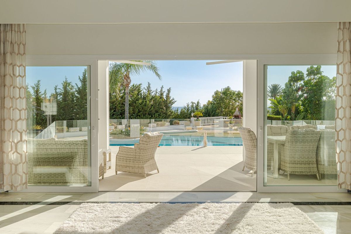 Detached Villa in El Paraiso, El Paraiso, 4/12