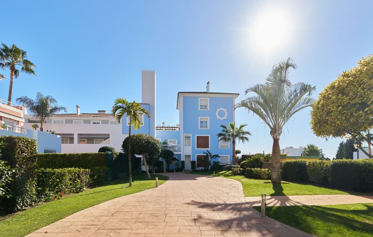 Mittelgeschoss-Wohnung in Estepona, Estepona, 1/12