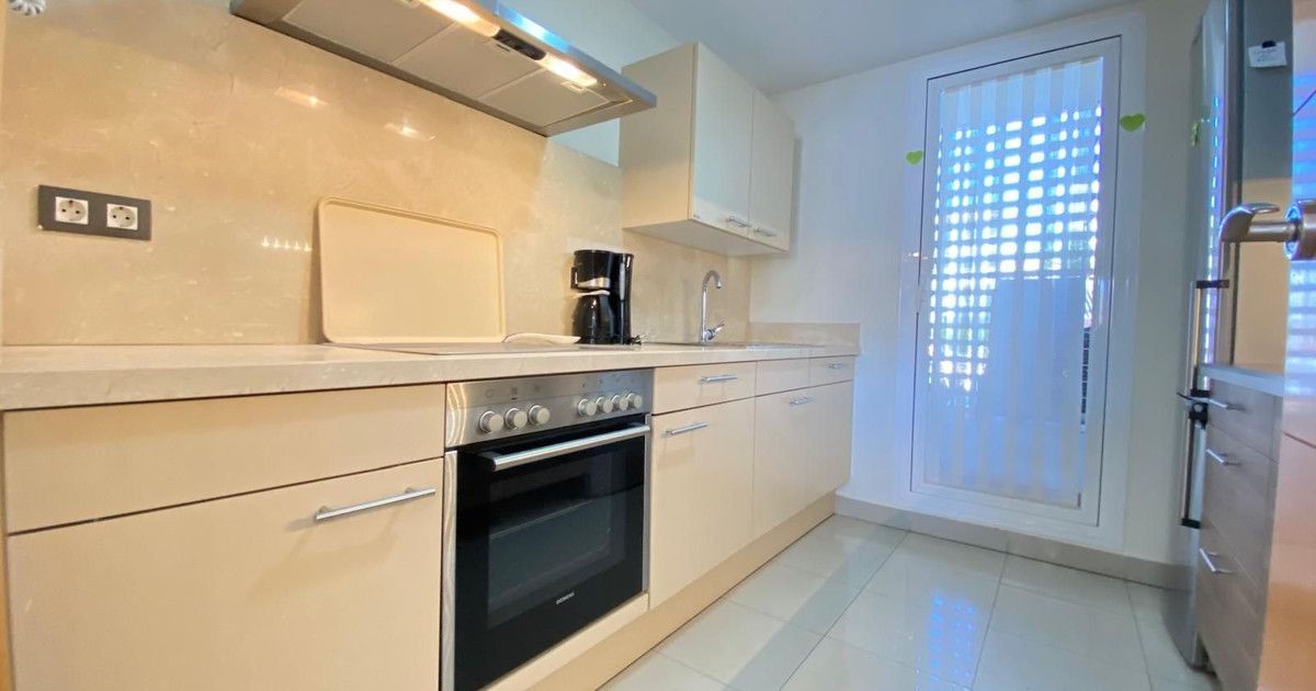 Mittelgeschoss-Wohnung in Estepona, Estepona, 7/12
