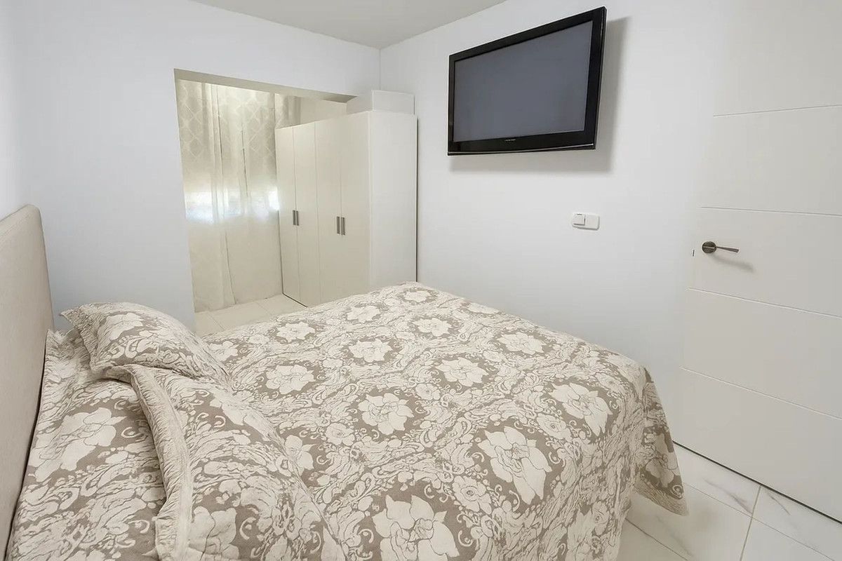 Ground Floor Apartment in Benalmadena Costa, Benalmadena Costa, 6/12