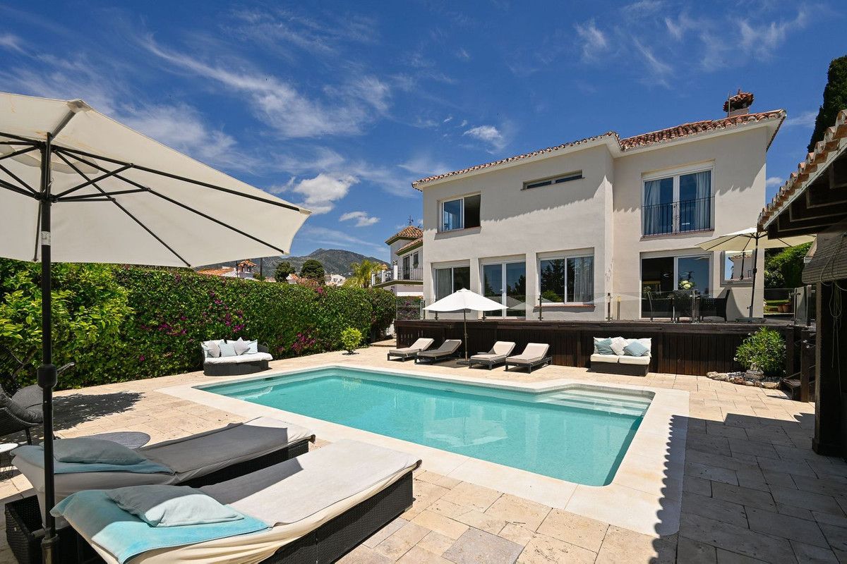 Detached Villa in Río Real, Río Real, 1/12