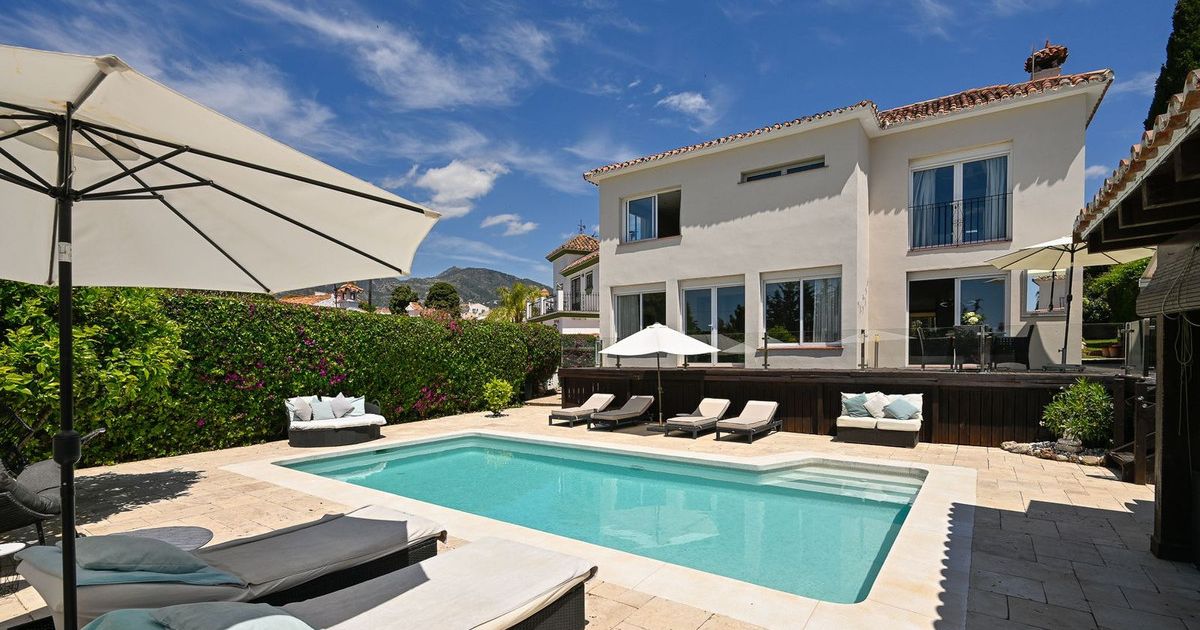 Detached Villa in Río Real, Río Real, 1/12