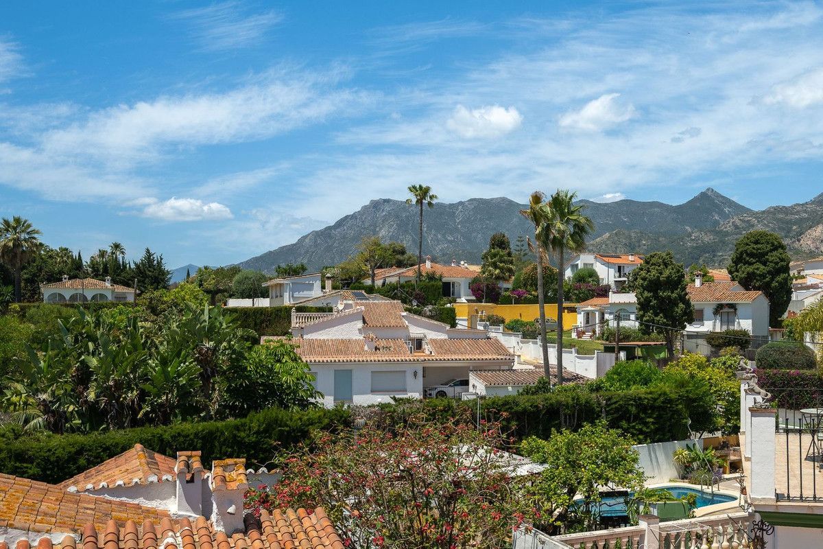 Detached Villa in Río Real, Río Real, 9/12