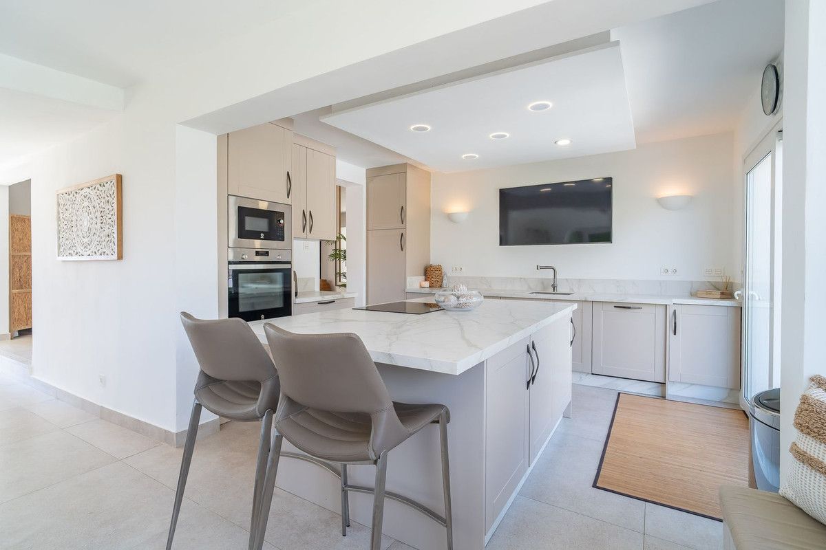 Detached Villa in Torreblanca, Torreblanca, 4/12