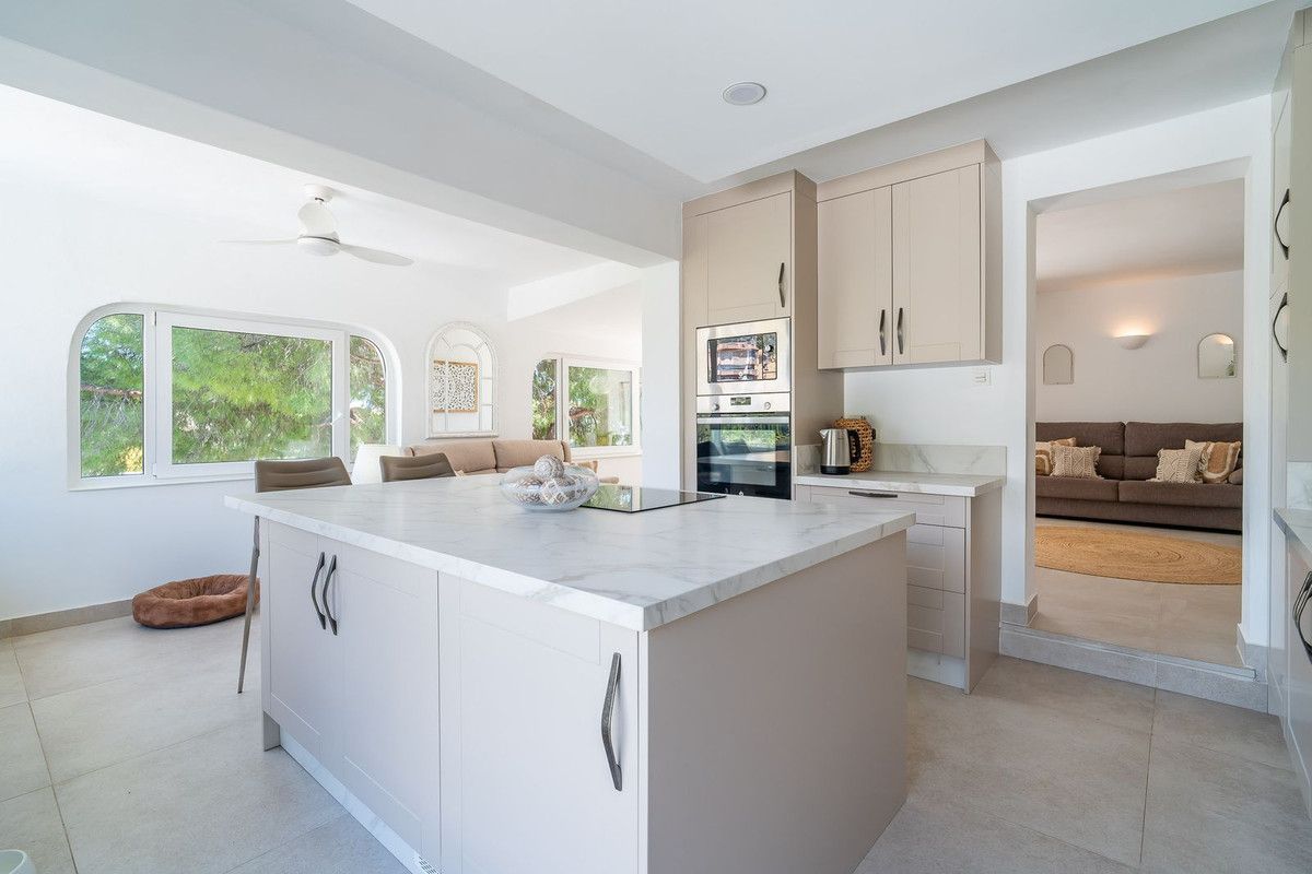 Detached Villa in Torreblanca, Torreblanca, 6/12