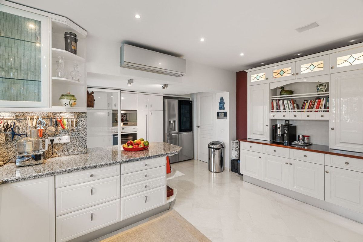 Duplex in La Heredia, La Heredia, 6/12