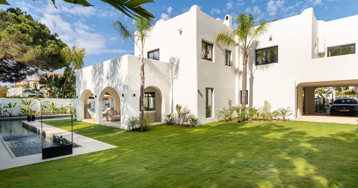 Vrijstaande Villa in Guadalmina Baja, Guadalmina Baja, 3/12