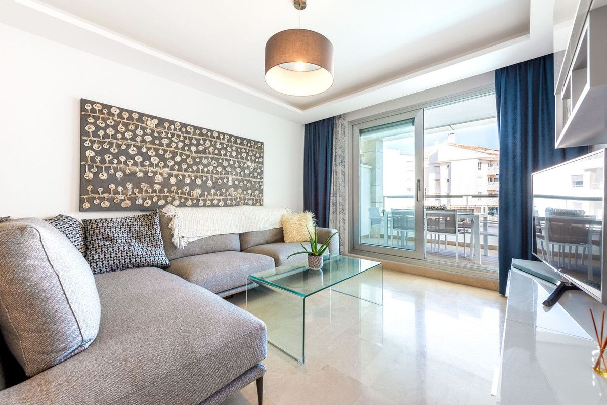Apartament na środkowym piętrze w San Pedro de Alcántara, San Pedro de Alcántara, 4/12