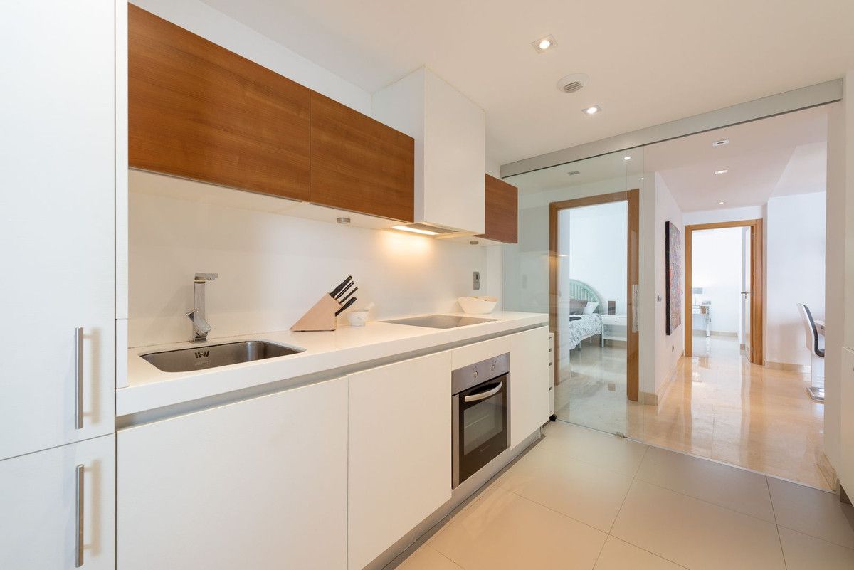 Apartament na środkowym piętrze w San Pedro de Alcántara, San Pedro de Alcántara, 10/12