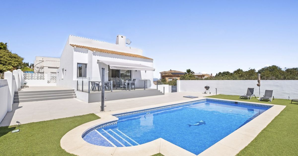 Detached Villa in El Faro, El Faro, 3/12