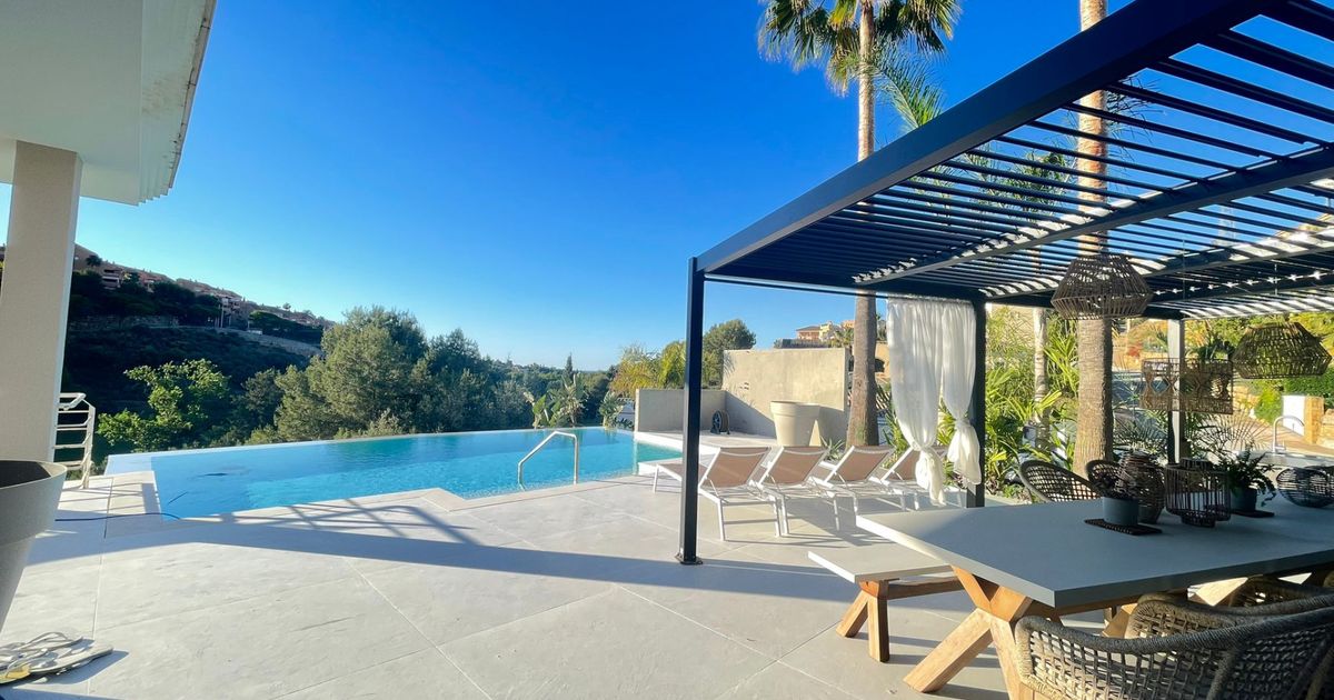 Villa i Marbella East, Elviria, Marbella East, 2/12