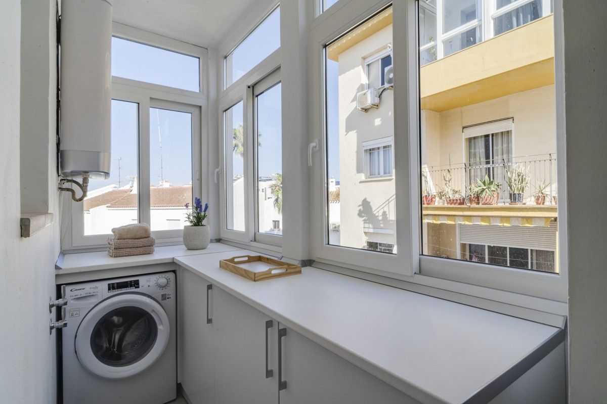 Middle Floor Apartment in Estepona, Estepona, 11/12