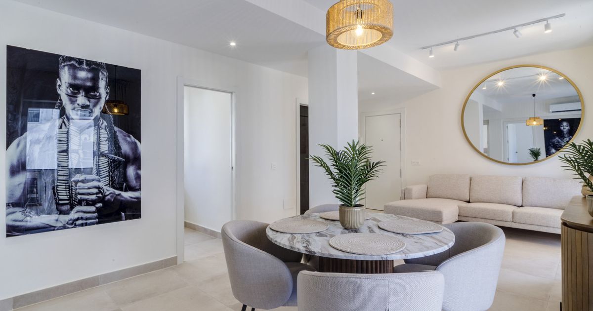 Middle Floor Apartment in Estepona, Estepona, 6/12