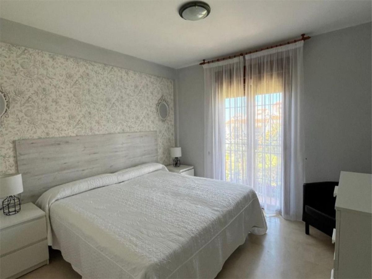 Townhouse in Calahonda, Calahonda, 8/12