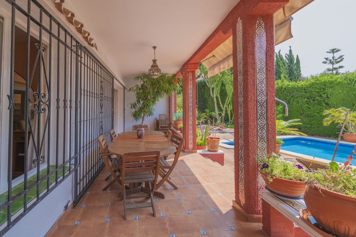 Willa wolnostojąca w Marbella, Marbella, 8/12