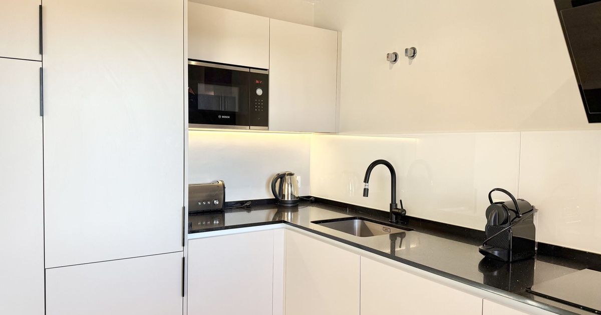 Appartement à l'étage intermédiaire à Benahavís, Benahavís, 12/12