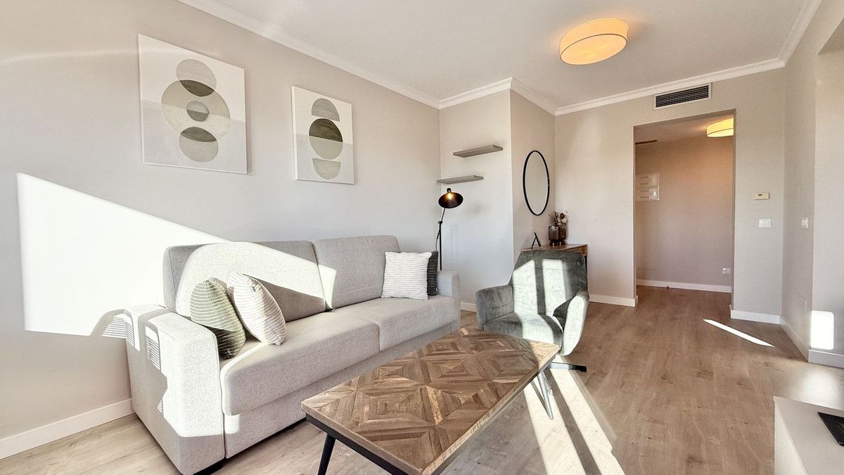 Appartement à l'étage intermédiaire à Benahavís, Benahavís, 4/12