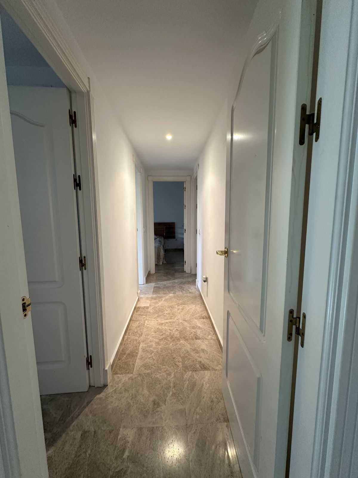 Appartement à l'étage moyen à Puerto Banús, Puerto Banús, 9/12