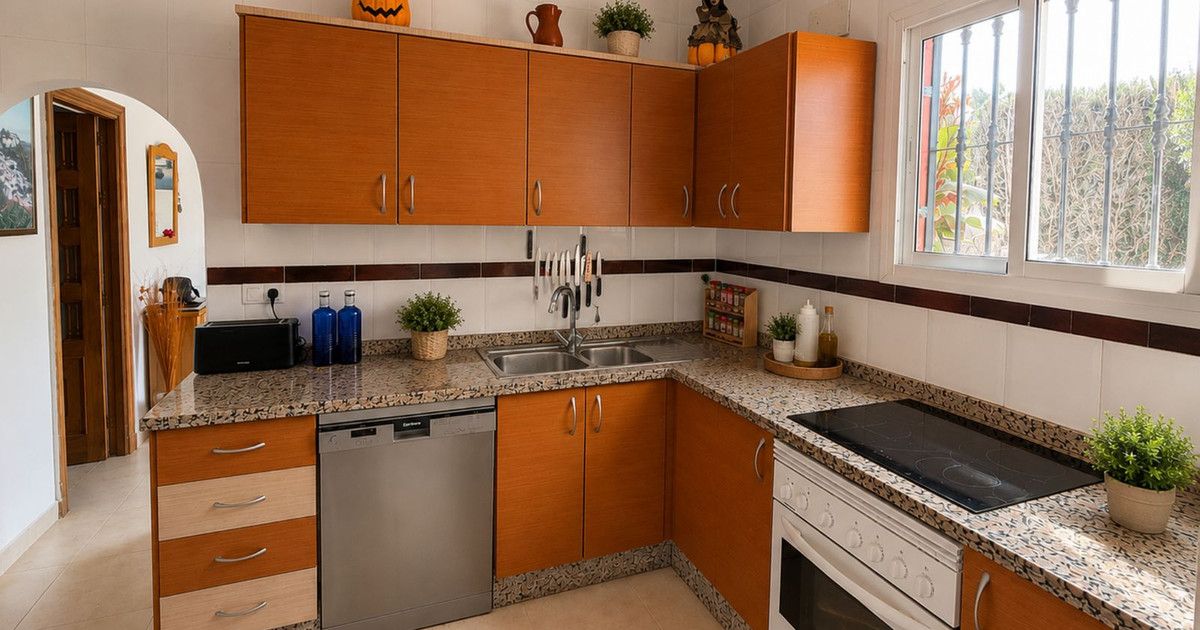 Detached Villa in Manilva, Manilva, 4/12