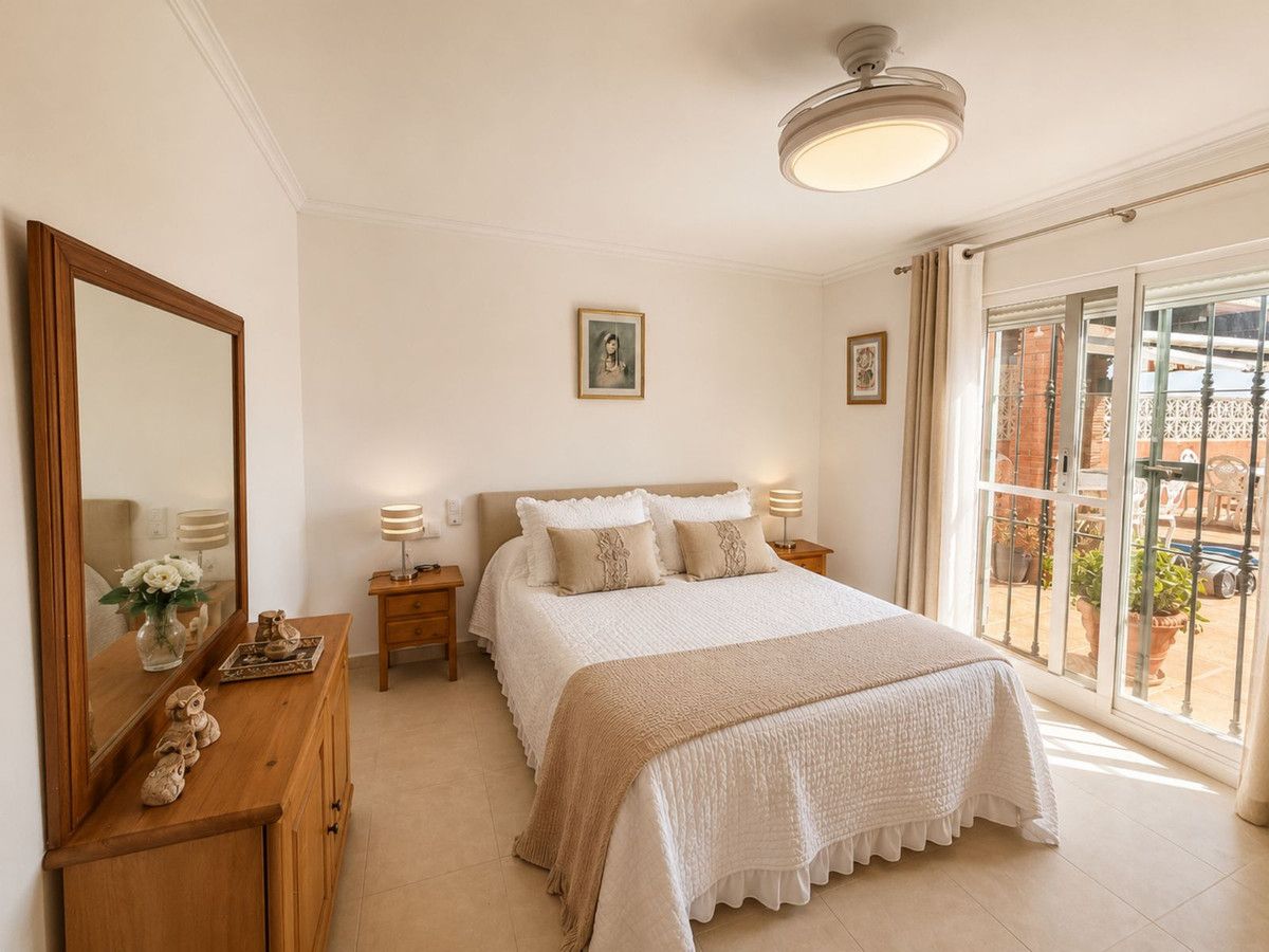 Detached Villa in Manilva, Manilva, 8/12
