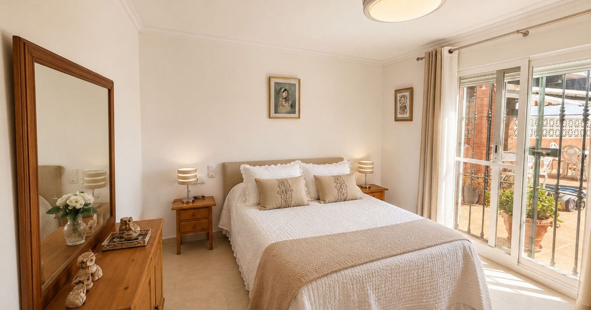 Detached Villa in Manilva, Manilva, 8/12