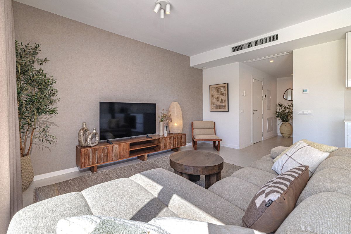 Middle Floor Apartment in Estepona, Estepona, 7/12