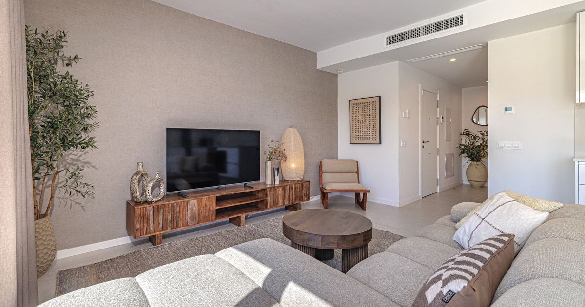 Middle Floor Apartment in Estepona, Estepona, 7/12