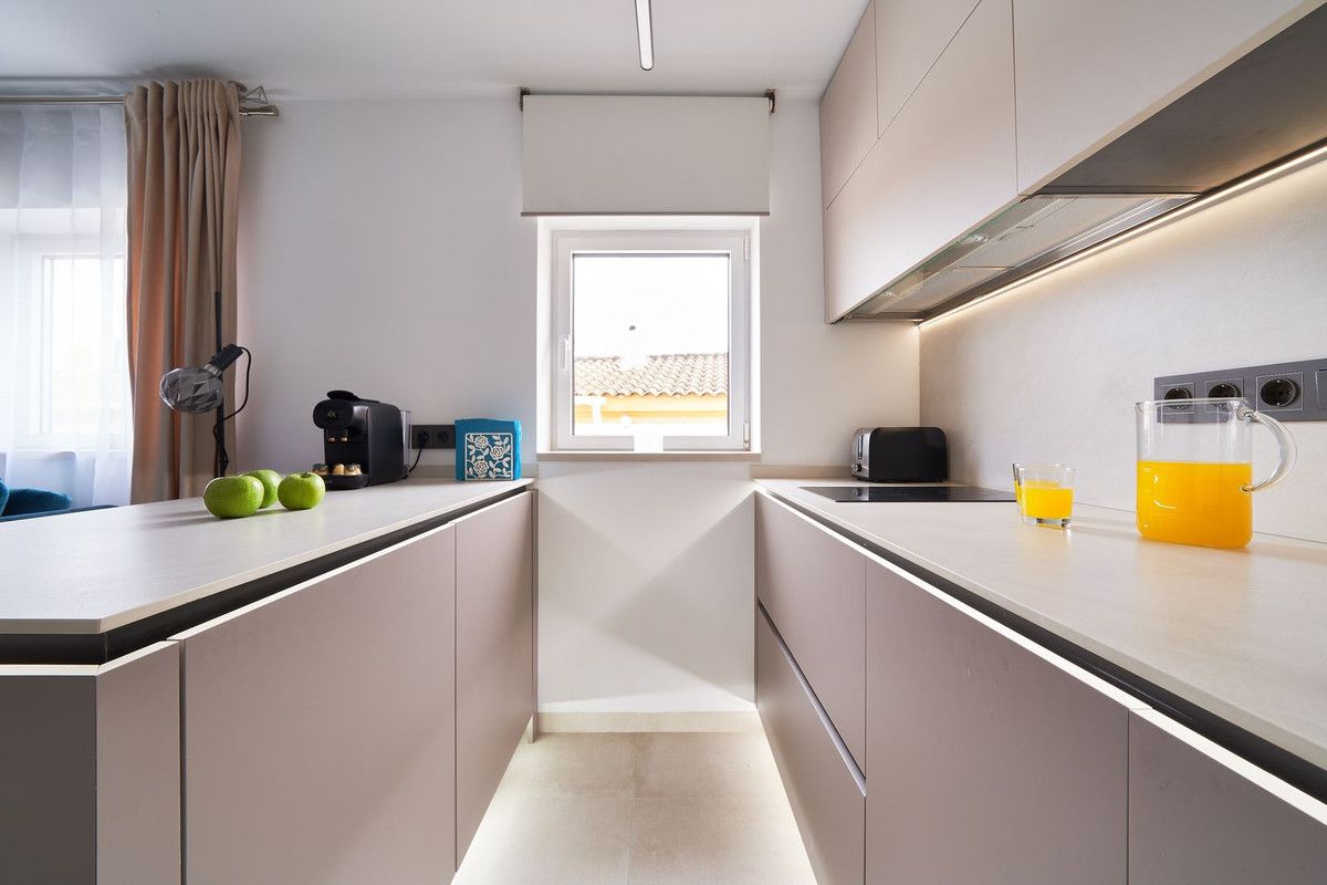 Appartement en étage moyen à Marbella, Marbella, 11/12