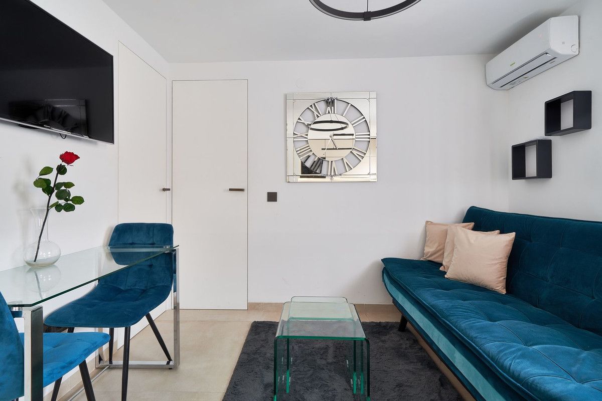 Appartement en étage moyen à Marbella, Marbella, 8/12