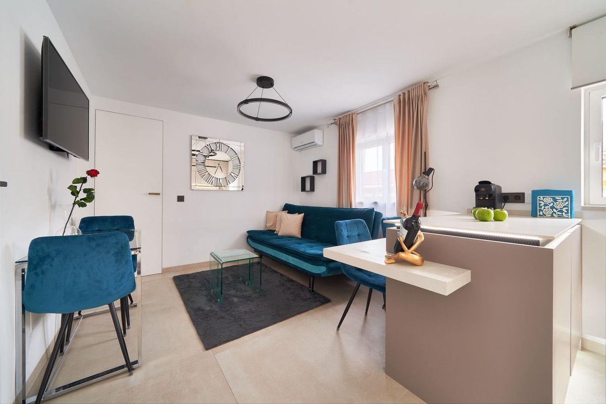 Appartement en étage moyen à Marbella, Marbella, 9/12