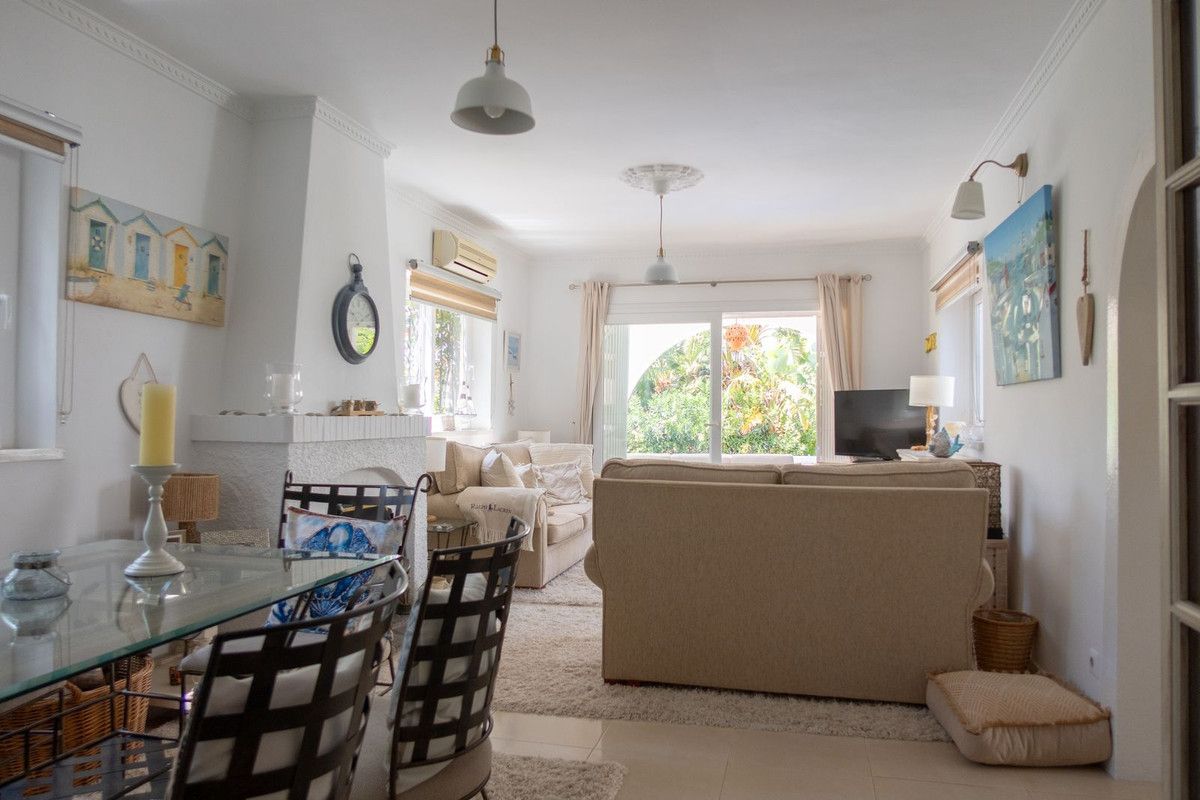 Villa individuelle à Estepona, Estepona, 6/12